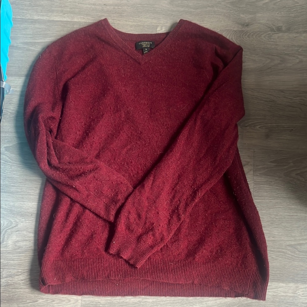 Men's Burgundy V-Neck Sweater 100% cashmere